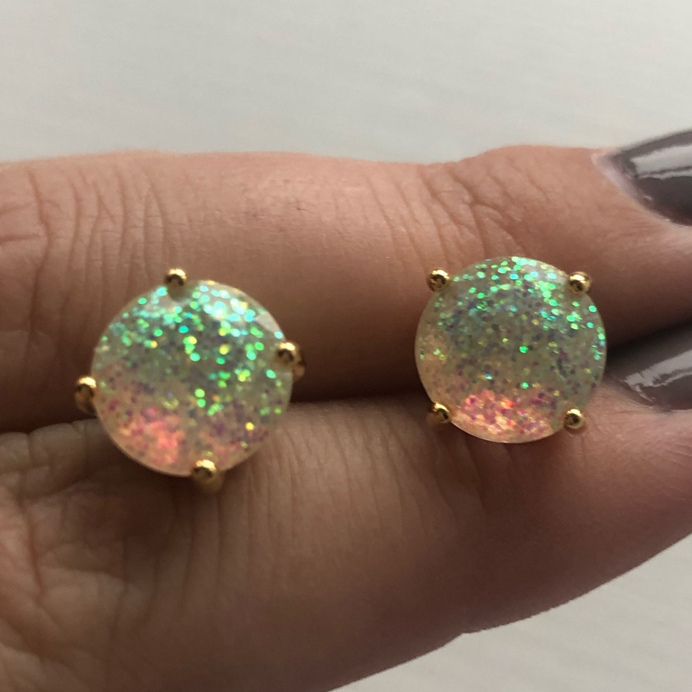 ♠️ kate spade ♠️ iridescent white gumdrop studs